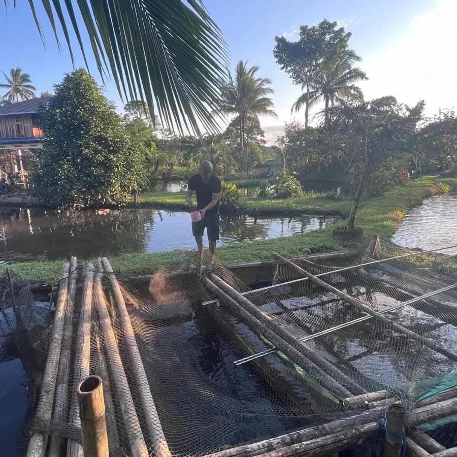 Talaga Tomohon Home Stay And Fishing Pond מראה חיצוני תמונה